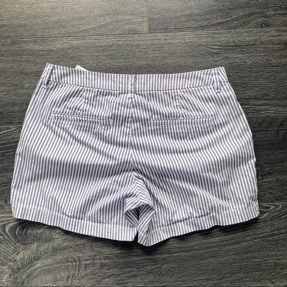 Old Navy 6 Mid rise Twill Shorts - Railroad Stripe - Picture 4 of 15